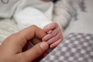 baby-hand-3771193_1280